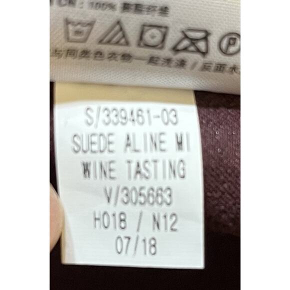 NWT Old Navy short Skirt Ladies Size 14 Suede Mile Skin Women’s Wine Tasting - Picture 9 of 10